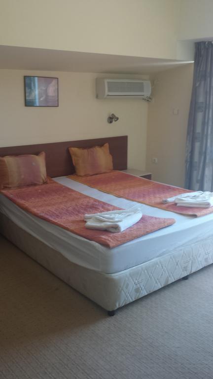 Salena Hotel بريمورسكو الغرفة الصورة