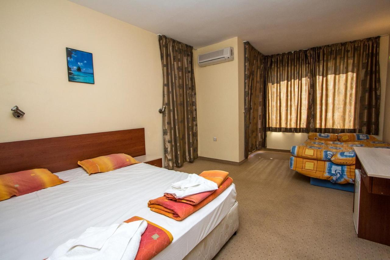 Salena Hotel بريمورسكو الغرفة الصورة